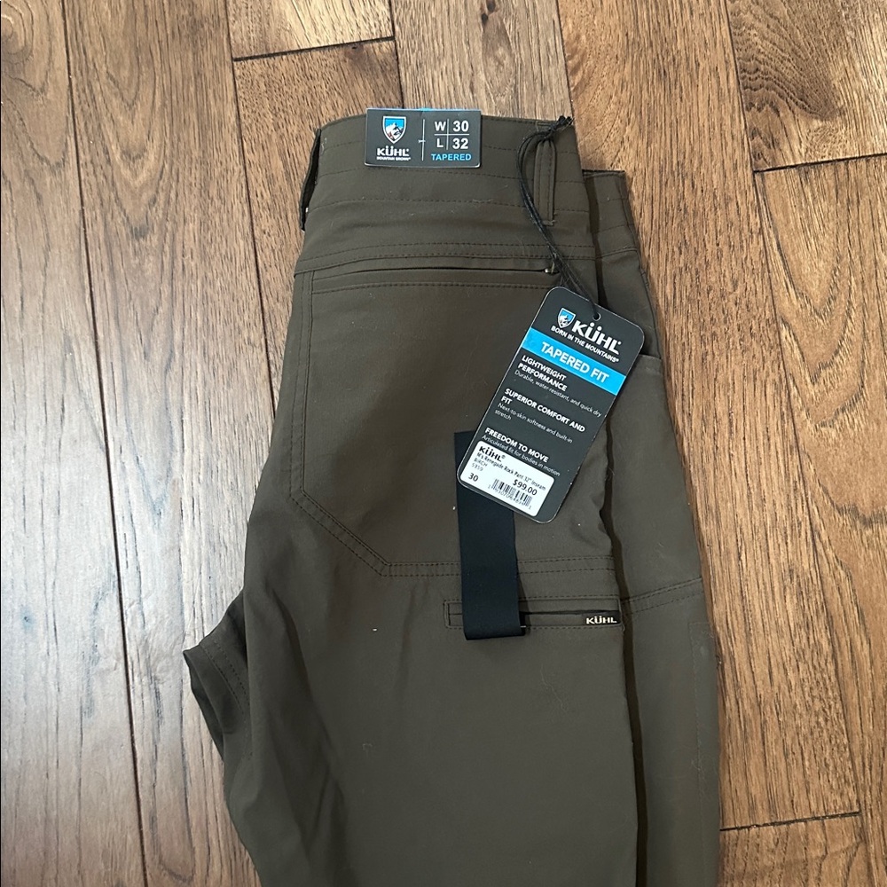 Kuhl Men's Khaki Chinos NWT 30x32